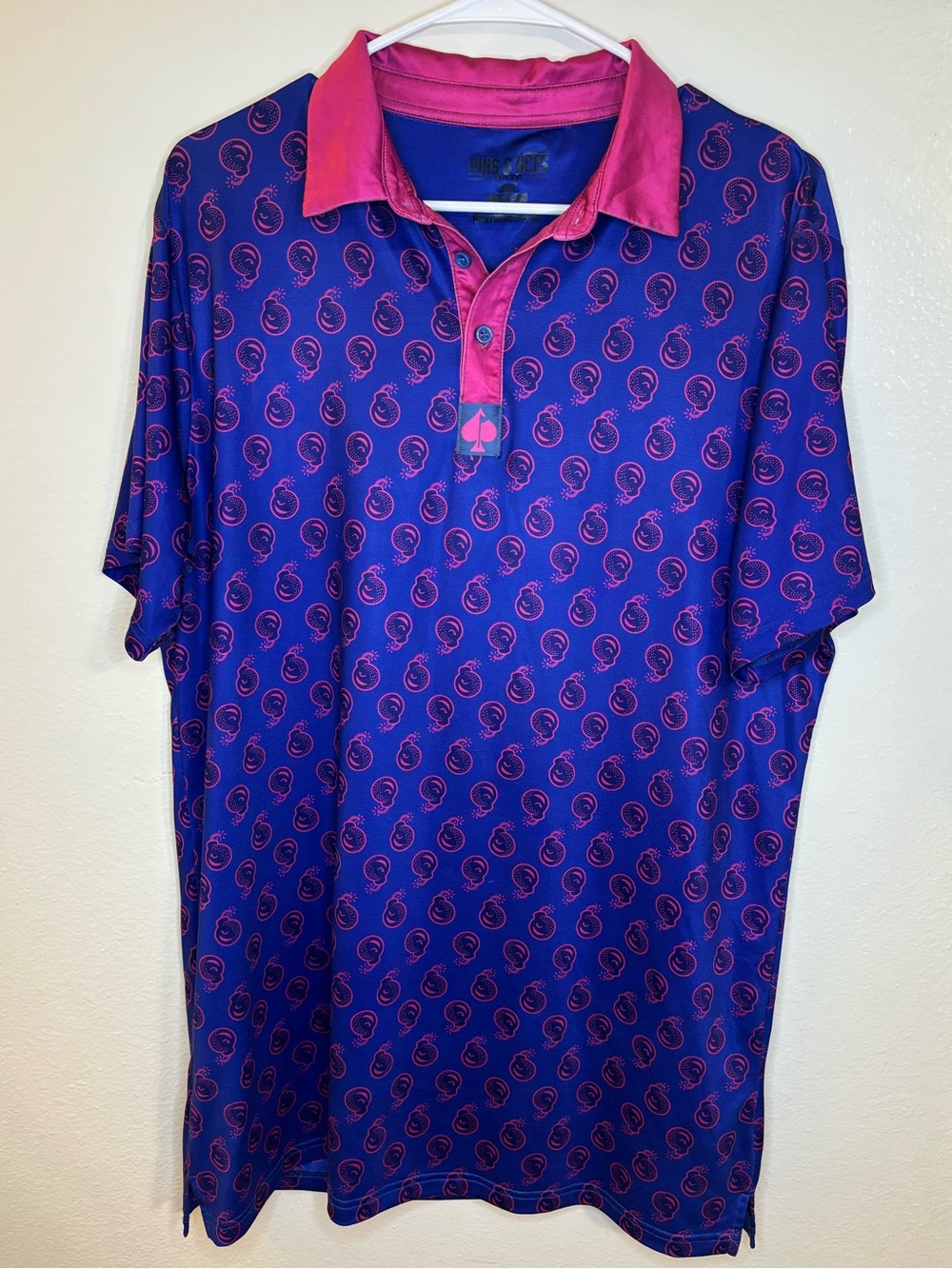 Pins & Aces Bomb Print Golf Polo Shirt Men’s Large Blue Pink Performance Stretch